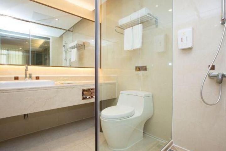 Venus International Hotel (Fengchi Central Store)