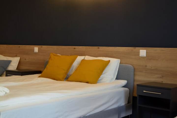 Room 12 of 62