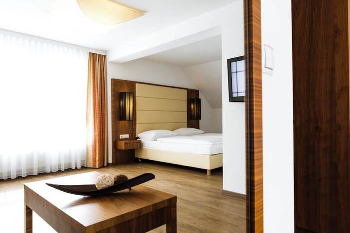 Room 10 of 49