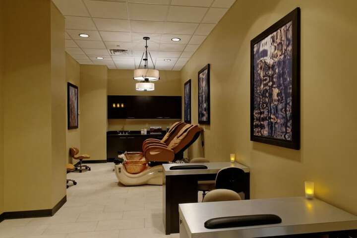 Nail salon