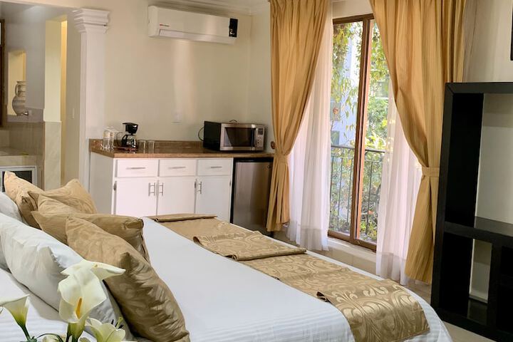 Room 11 of 65