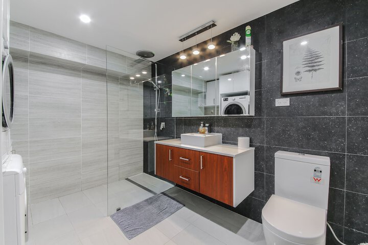 Room 15 of 23