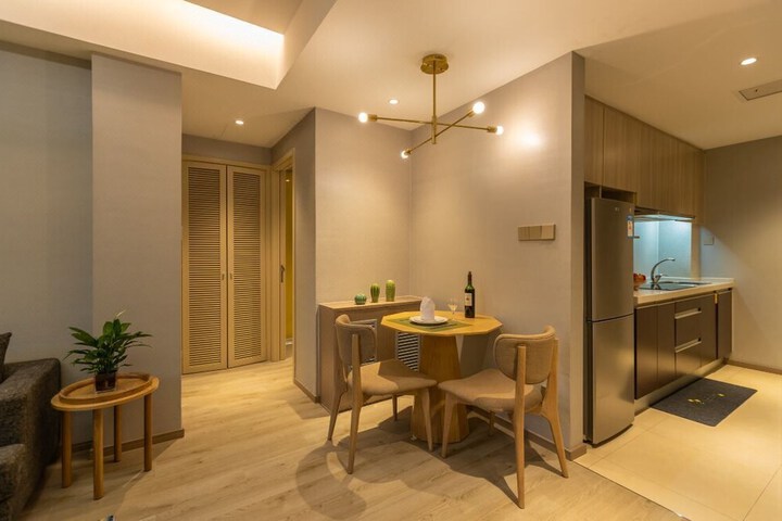 Room 15 of 24