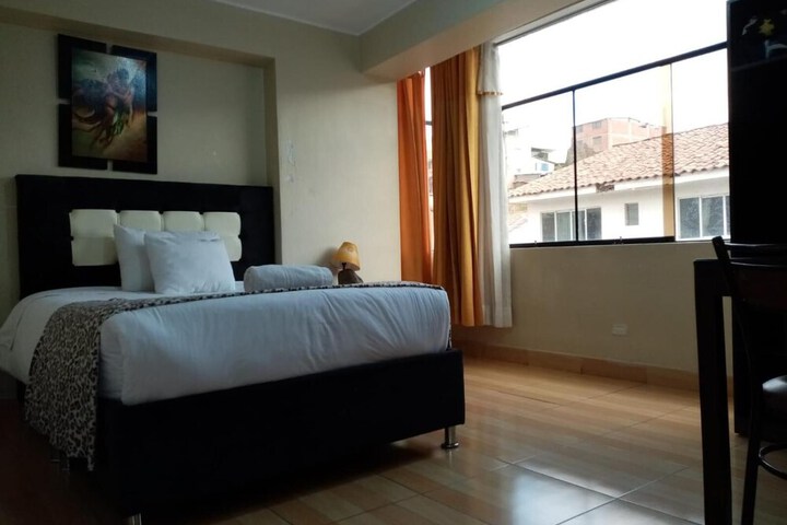 Room 11 of 23