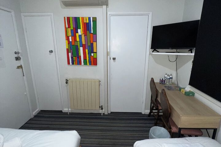 Room 43 of 109