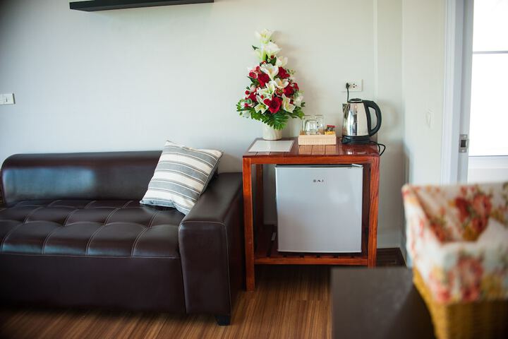 Room 25 of 106