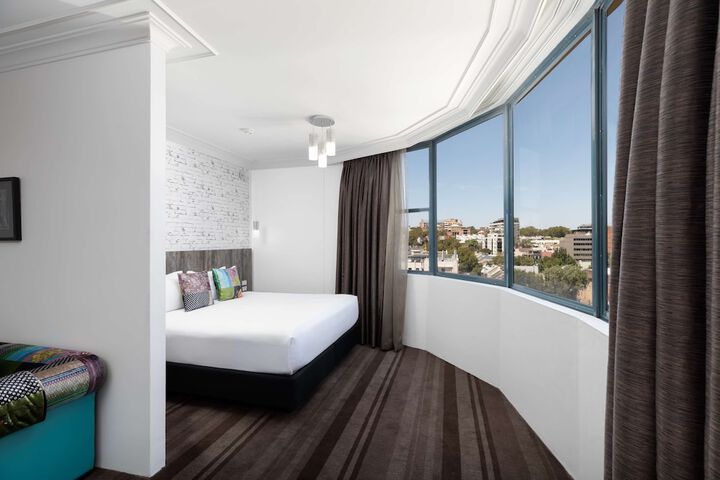 Room 14 of 39