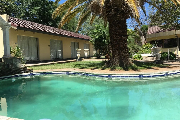Pool 9 of 13