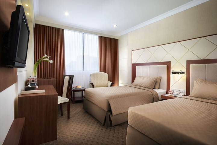 Room 5 of 29