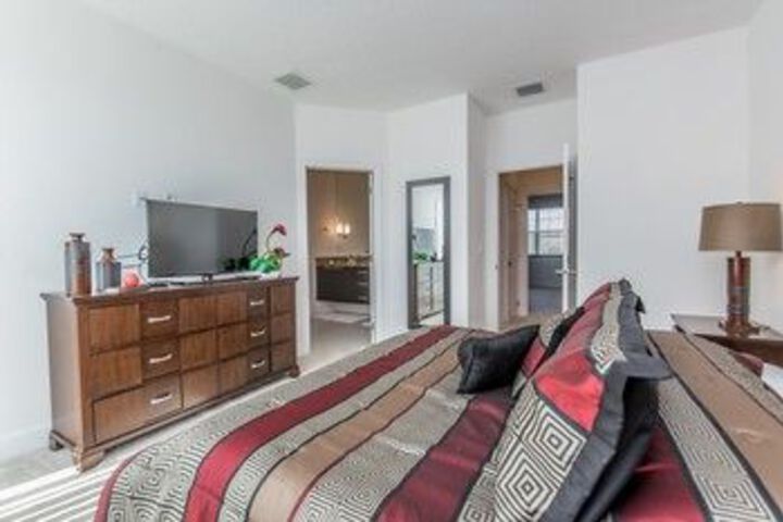 Room 7 of 26