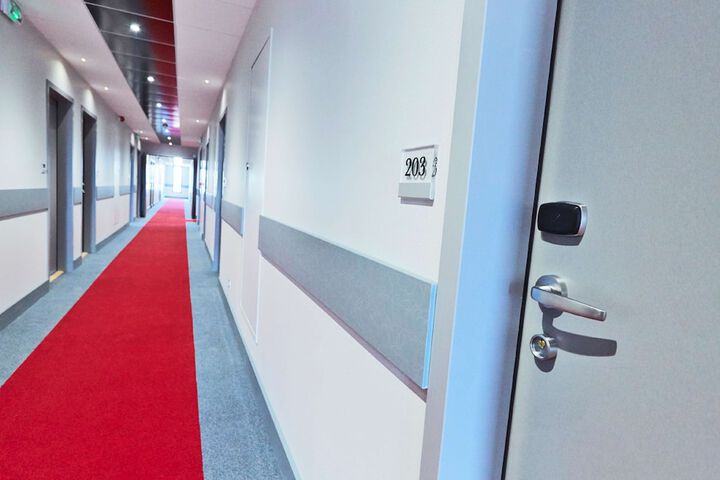 Room 18 of 38