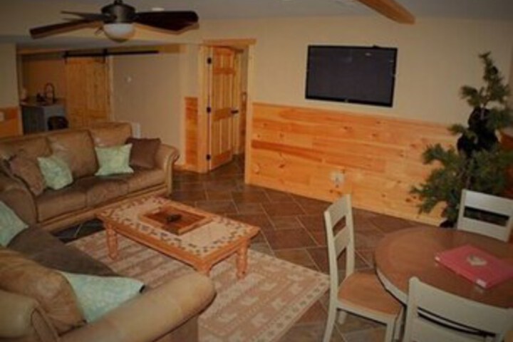 Room 12 of 24