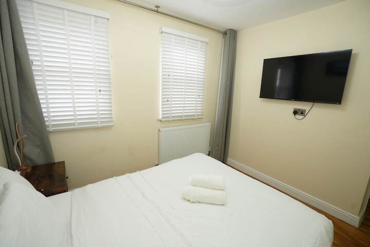 Room 45 of 121