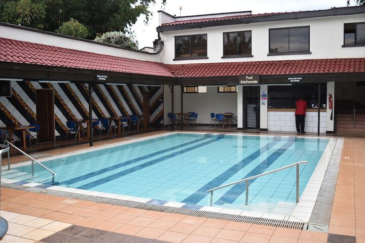 Pool 85 of 194