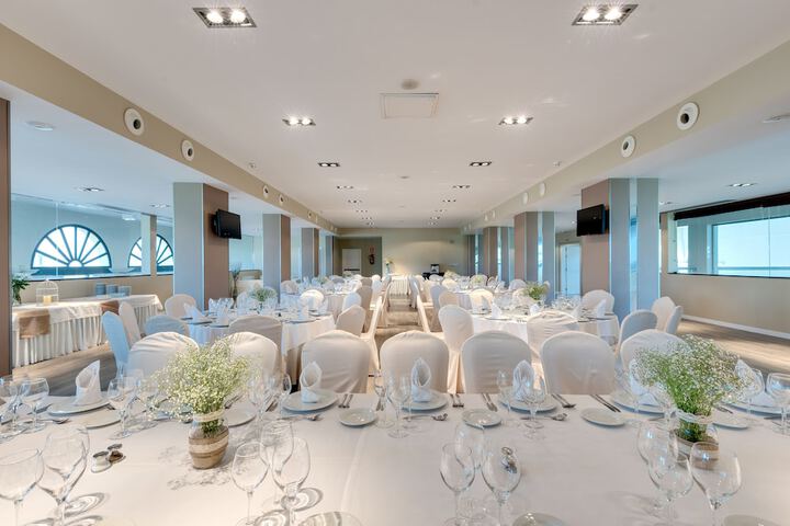 Ballroom/Hall 101 of 126