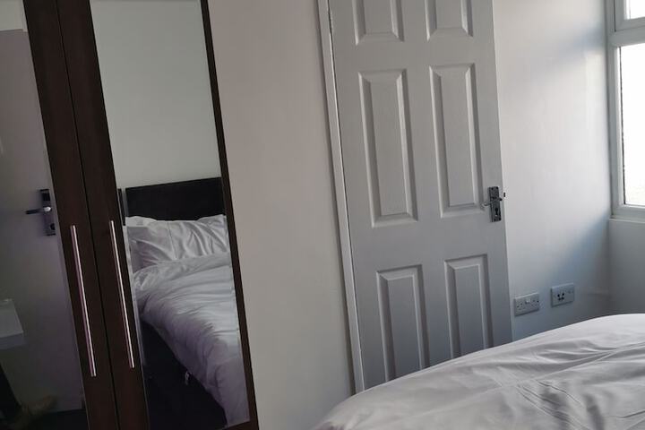 Room 26 of 69