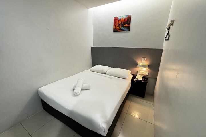 Room 15 of 30