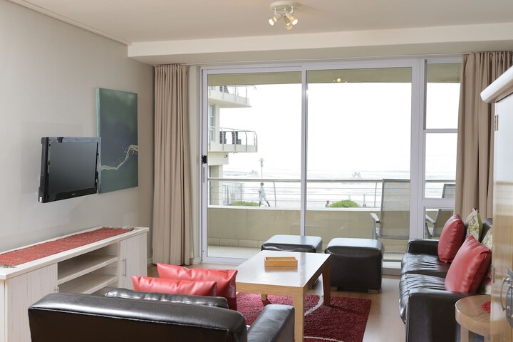 Room 7 of 32