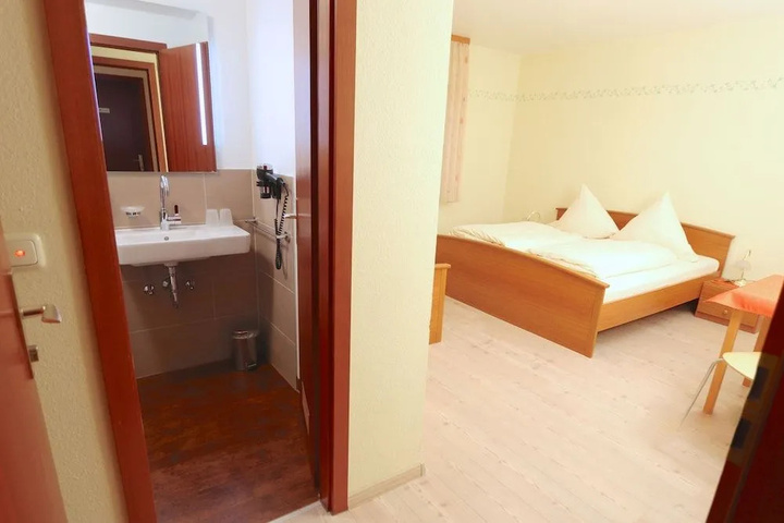 Room 2 of 13