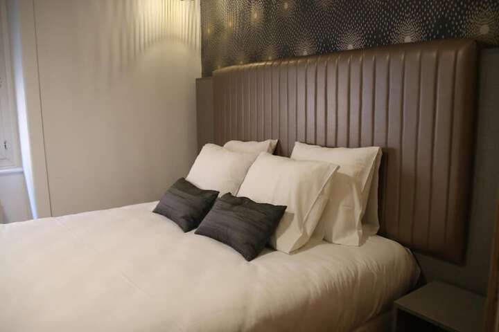 Room 26 of 45