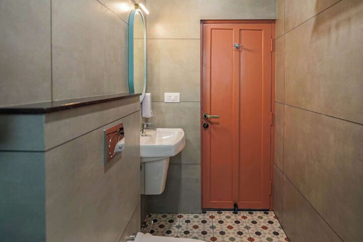 Room 31 of 56