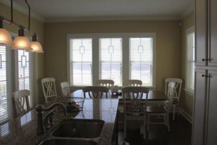 Room 12 of 18