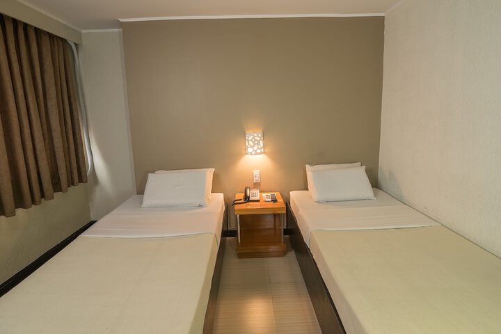 Room 7 of 44