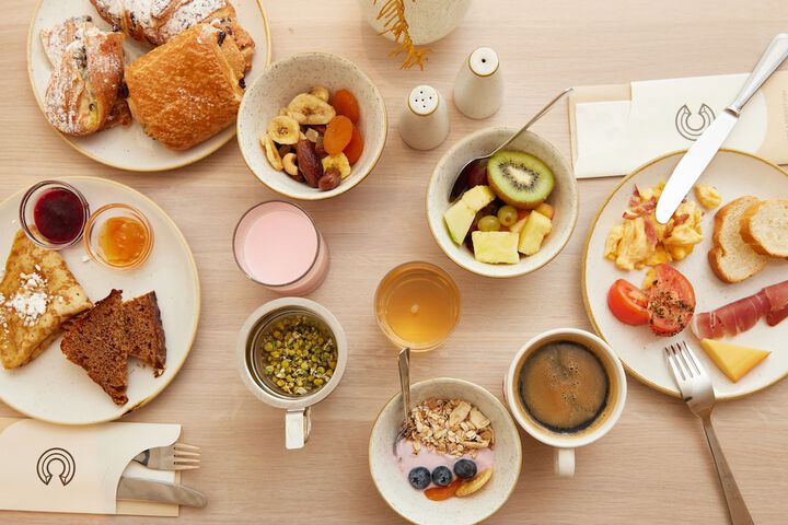 Breakfast/Coffee Service 48 of 68