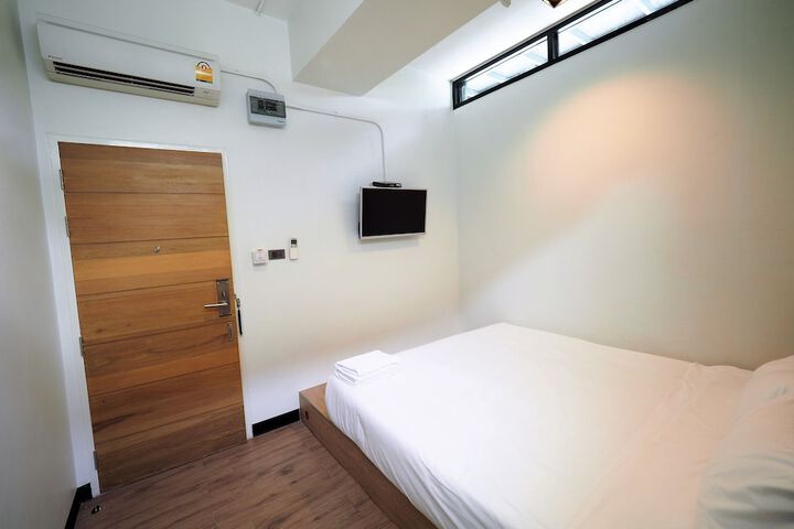 Room 20 of 64