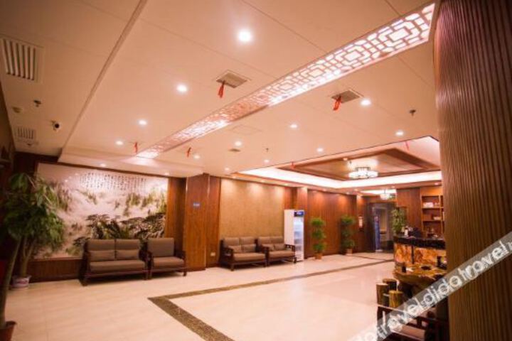 Hotel Interior 5 of 13
