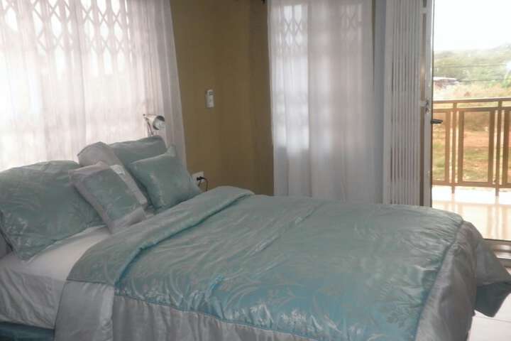Room 4 of 43