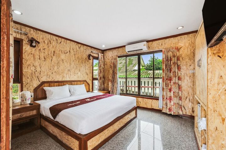 Room 3 of 30