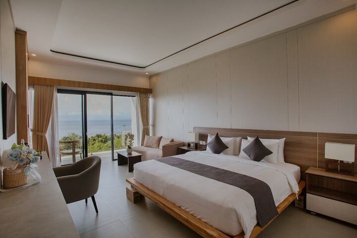 Room 4 of 26