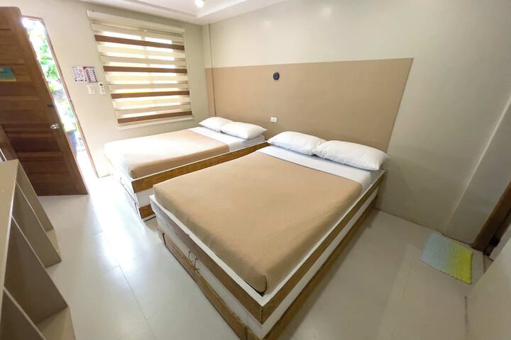 Room 9 of 72