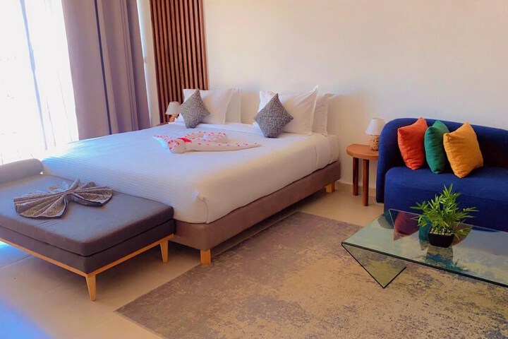 Room 12 of 69