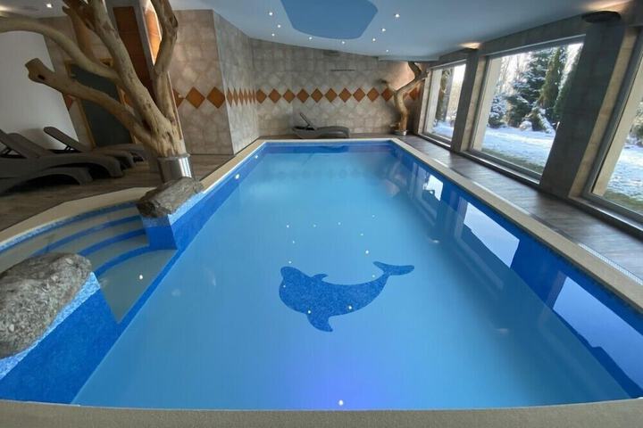 Pool 27 of 42