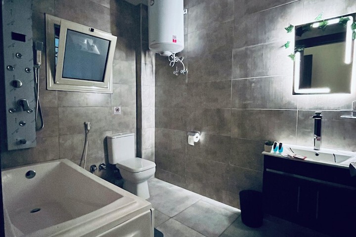Room 45 of 53