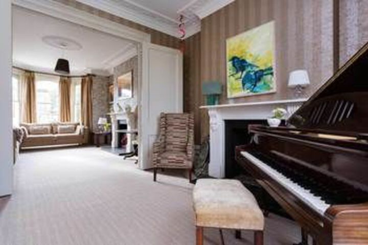 Room 26 of 28