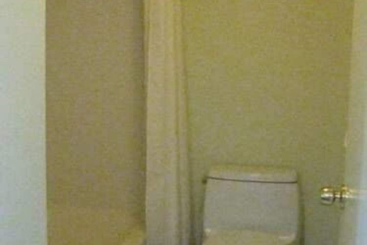 Room 7 of 10