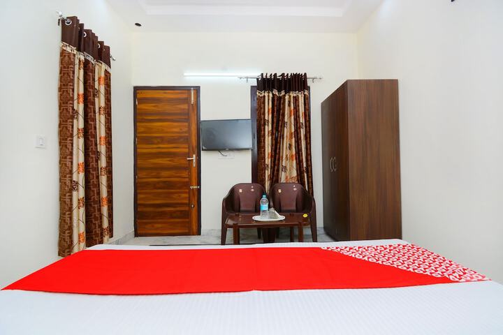 Room 19 of 33