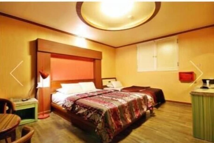 Room 20 of 47