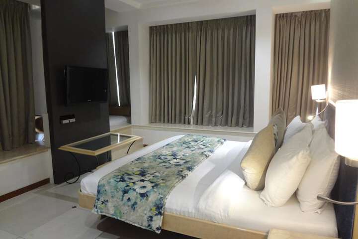 Room 19 of 44