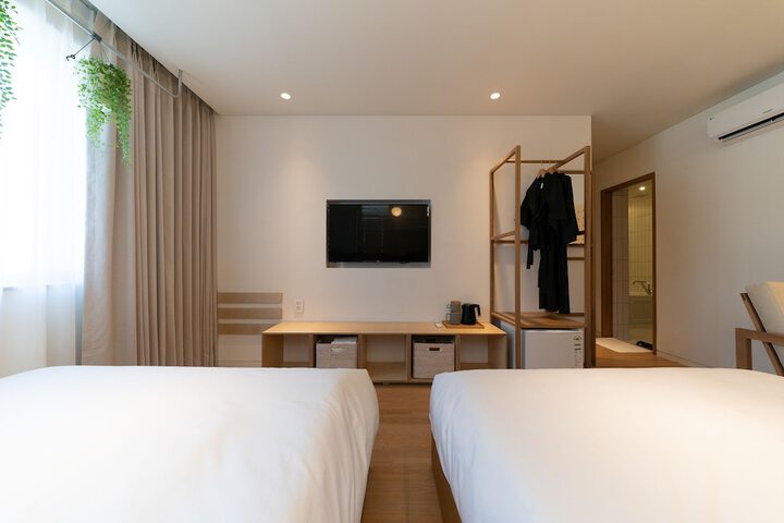 Room 28 of 88