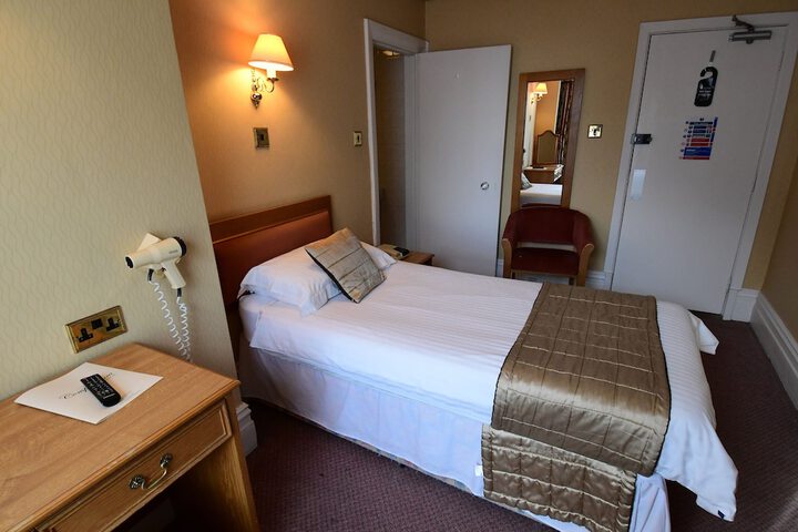 Room 52 of 96