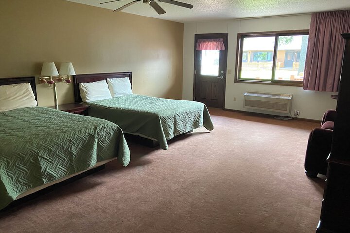 Room 6 of 202