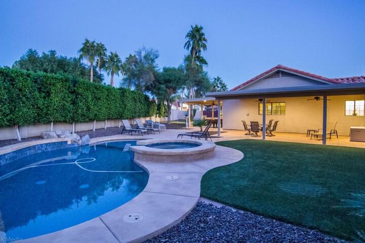 Pool 17 of 28