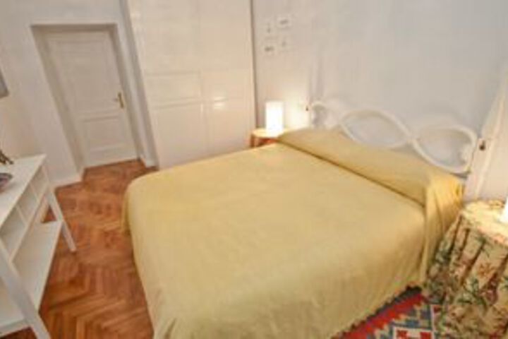 Room 3 of 12