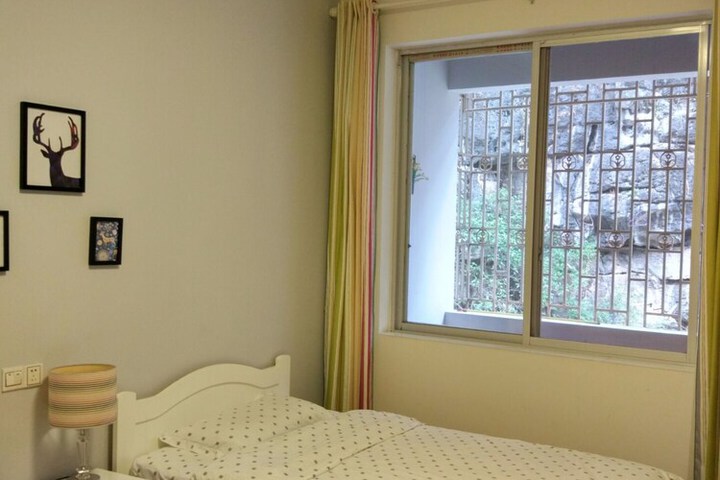 Room 19 of 28
