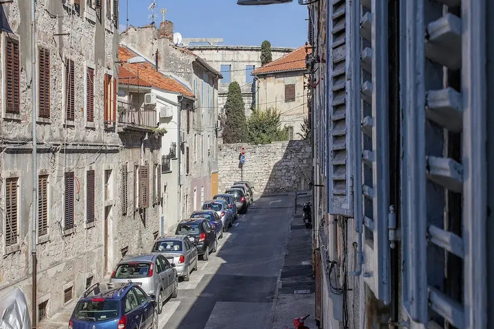Appartment Old Town Pula / Terrace