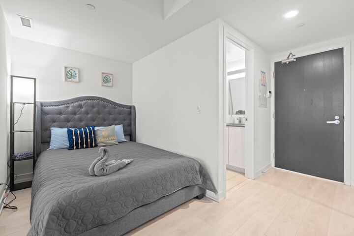 Room 3 of 51